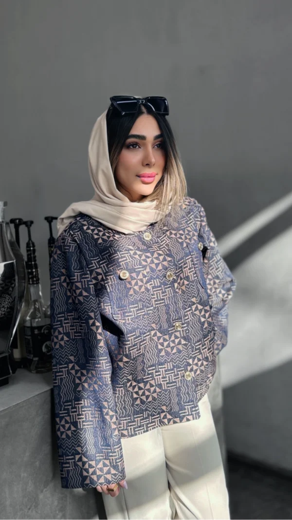 کت Evie